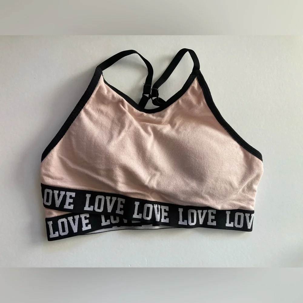 MUST BUNDLE: No Boundaries | Women’s High-Neck Sports Bra - Picture 1 of 5